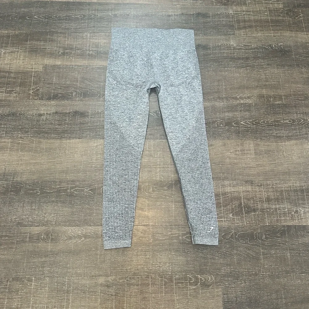 Gymshark Vital Seamless  Athleisure Gray Leggings Size Small - Picture 2 of 5